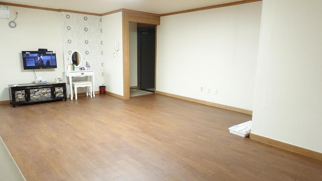 Happy Memory Hotel Jeonju Luaran gambar